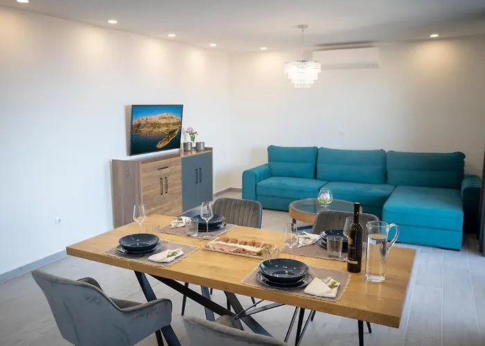 Crystal * ماكارسكا