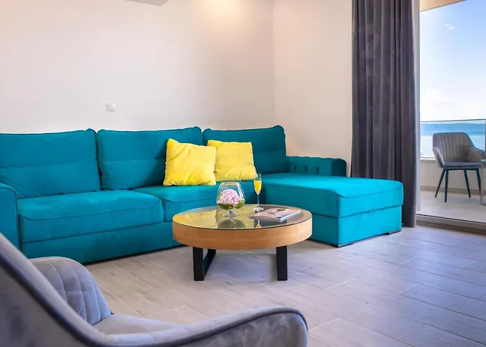 Crystal * ماكارسكا