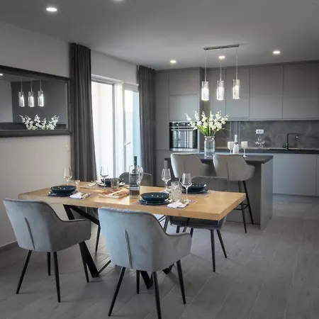 Crystal 마카르스카