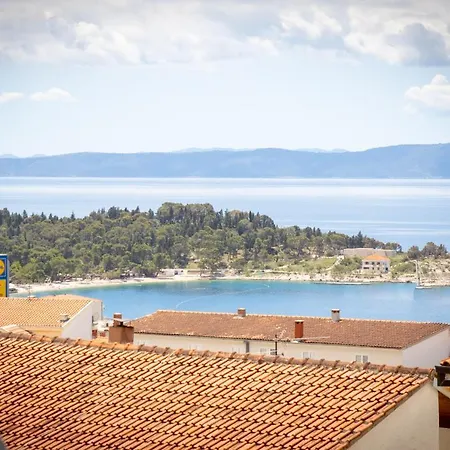 Crystal アパート マカルスカ