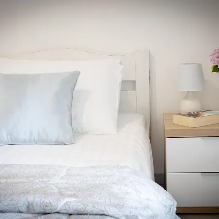 아파트 Crystal 마카르스카