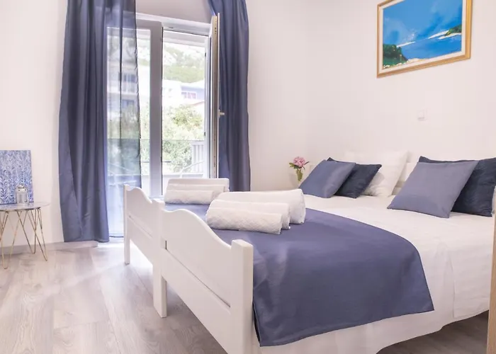 Crystal Apartment *