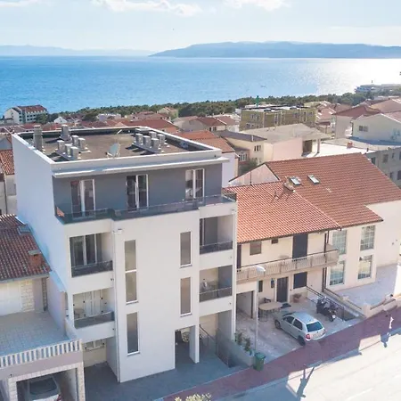 Apartman Crystal *