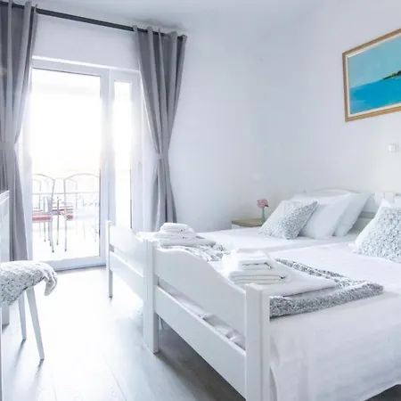 Crystal Apartman *