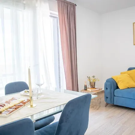 Crystal Apartman